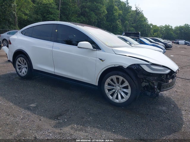 Продаж на аукціоні авто 2016 Tesla Model X 60d/70d/75d/90d, vin: 5YJXCDE23GF026224, номер лоту: 45584140