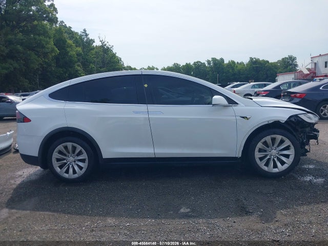 Продаж на аукціоні авто 2016 Tesla Model X 60d/70d/75d/90d, vin: 5YJXCDE23GF026224, номер лоту: 45584140
