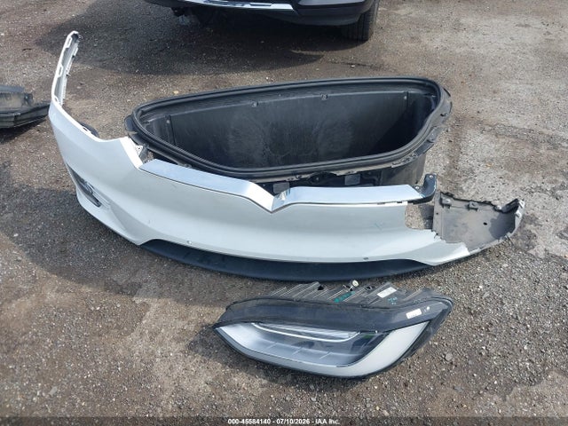 Продаж на аукціоні авто 2016 Tesla Model X 60d/70d/75d/90d, vin: 5YJXCDE23GF026224, номер лоту: 45584140