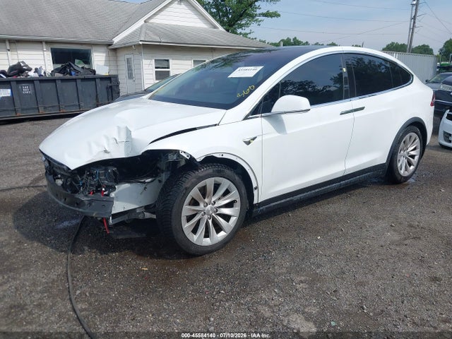 Продаж на аукціоні авто 2016 Tesla Model X 60d/70d/75d/90d, vin: 5YJXCDE23GF026224, номер лоту: 45584140