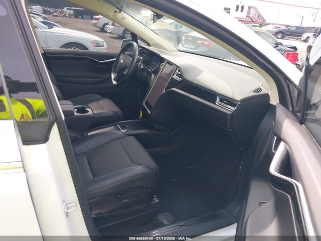 Продаж на аукціоні авто 2016 Tesla Model X 60d/70d/75d/90d, vin: 5YJXCDE23GF026224, номер лоту: 45584140