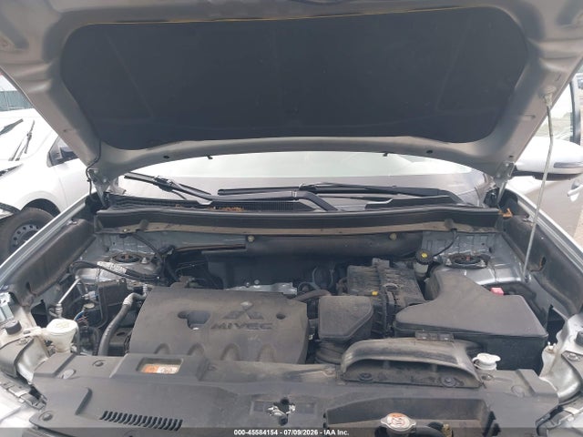 Продаж на аукціоні авто 2018 Mitsubishi Outlander Se, vin: JA4AD3A37JJ000361, номер лоту: 45584154