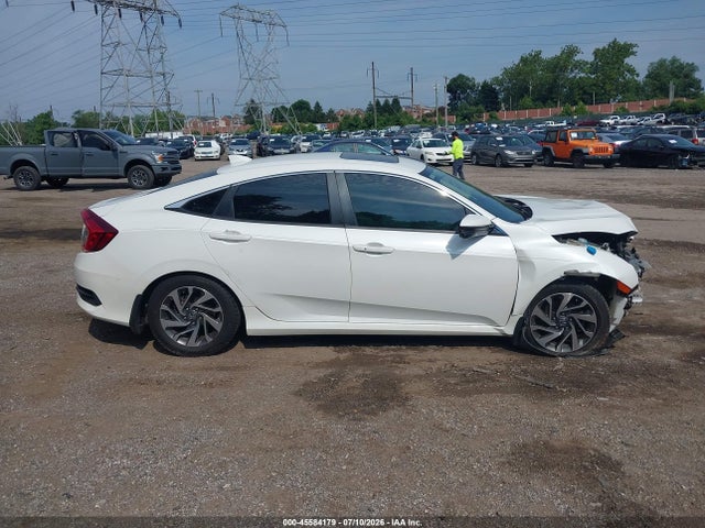 Honda CIVIC EX 2018 2HGFC2F70JH533403 Image 14