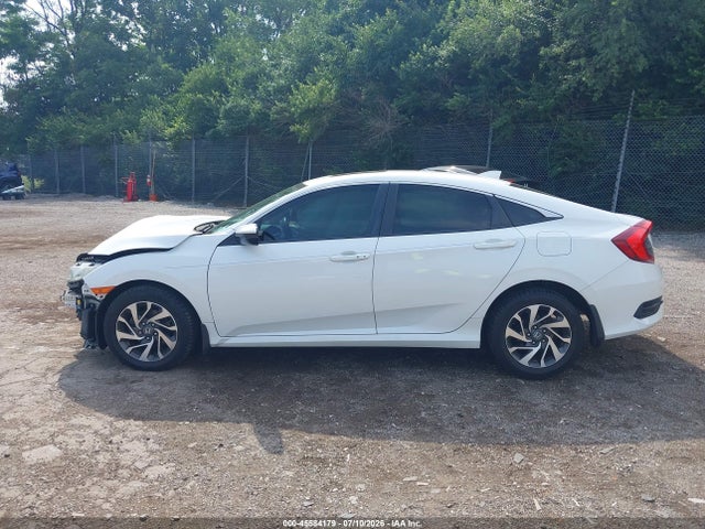 Honda CIVIC EX 2018 2HGFC2F70JH533403 Image 15