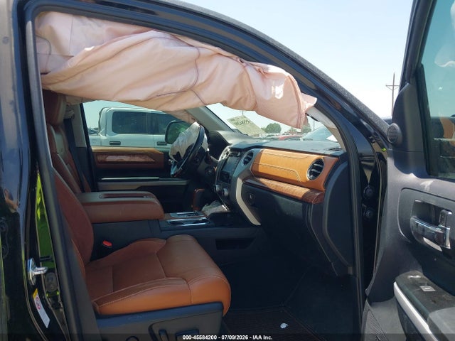 45584200 :رقم المزاد ، 5TFAY5F16KX777593 vin ، 2019 Toyota Tundra 1794 5.7l V8 مزاد بيع