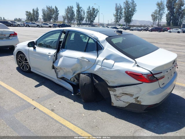 Toyota CAMRY XLE 2025 4T1DAACK5SU175725 Image 3