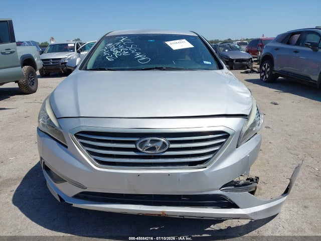 Продажа на аукционе авто 2015 Hyundai Sonata Se, vin: 5NPE24AF2FH256193, номер лота: 45584216