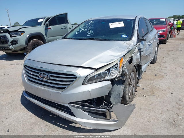 Продажа на аукционе авто 2015 Hyundai Sonata Se, vin: 5NPE24AF2FH256193, номер лота: 45584216