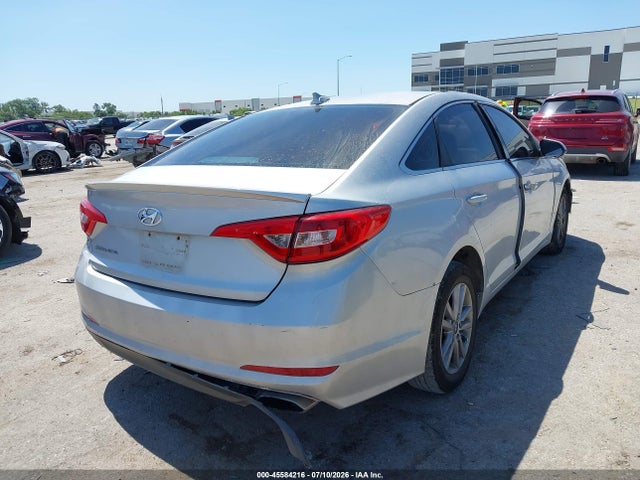 Продажа на аукционе авто 2015 Hyundai Sonata Se, vin: 5NPE24AF2FH256193, номер лота: 45584216
