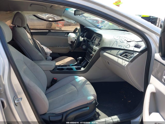 Продажа на аукционе авто 2015 Hyundai Sonata Se, vin: 5NPE24AF2FH256193, номер лота: 45584216