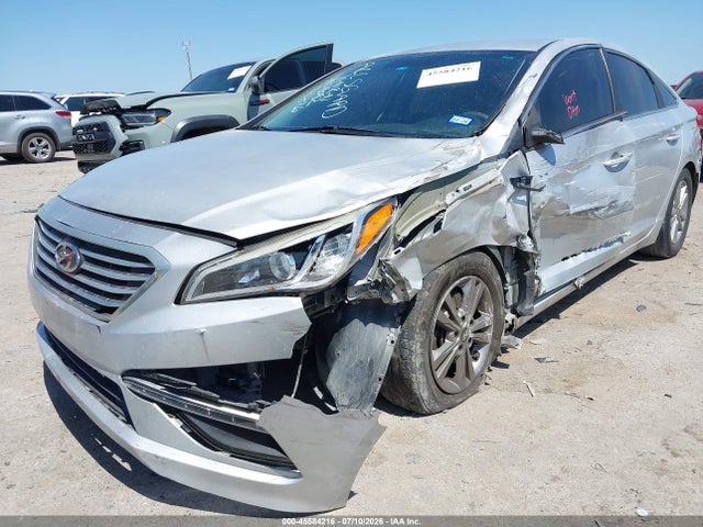 Продажа на аукционе авто 2015 Hyundai Sonata Se, vin: 5NPE24AF2FH256193, номер лота: 45584216