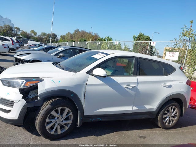 KM8J23A40MU303405 Hyundai TUCSON SE