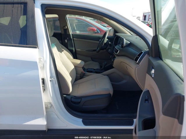 KM8J23A40MU303405 Hyundai TUCSON SE