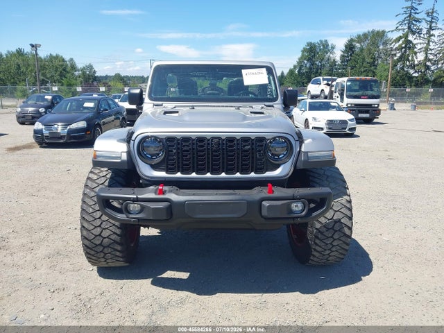 1C4HJXFG5JW165487 Jeep Wrangler Unlimited Rubicon 4x4