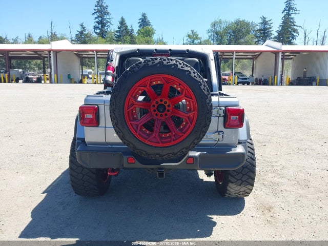1C4HJXFG5JW165487 Jeep Wrangler Unlimited Rubicon 4x4