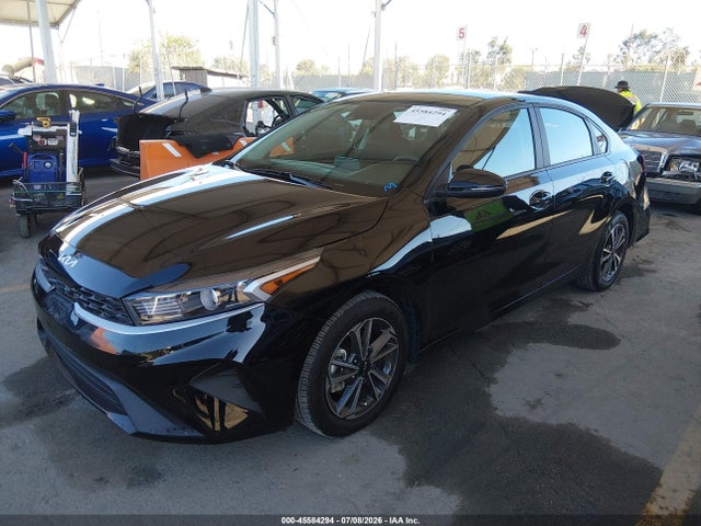 KIA Forte Lxs 2024 3KPF24AD9RE824886 Image 2