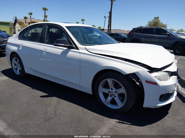 45584295 :رقم المزاد ، WBA3C1C53EK114102 vin ، 2014 Bmw 328i مزاد بيع