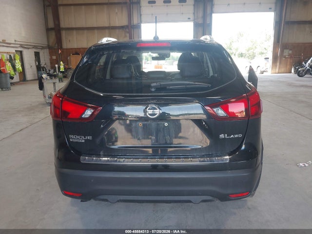 Продажа на аукционе авто 2018 Nissan Rogue Sport Sl, vin: JN1BJ1CR7JW210571, номер лота: 45584313