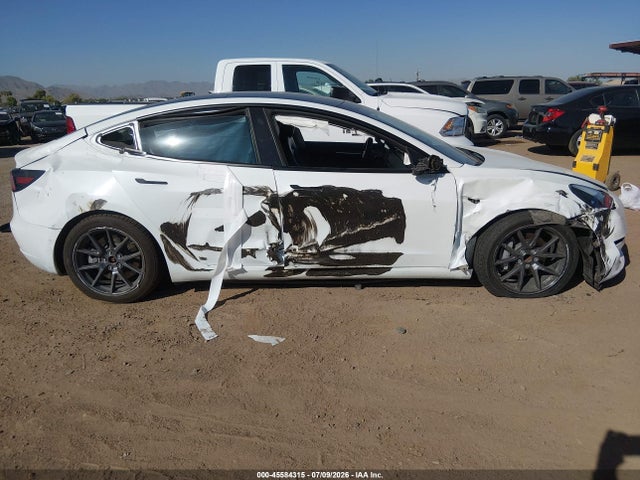 Продажа на аукционе авто 2021 Tesla Model 3 Standard Range Plus Rear-wheel Drive, vin: 5YJ3E1EA8MF002141, номер лота: 45584315