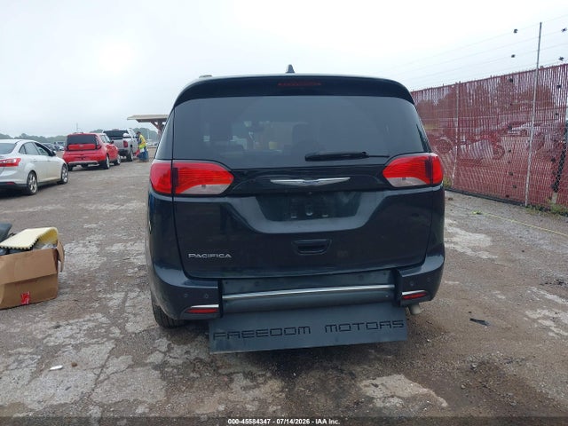 45584347 :رقم المزاد ، 2C4RC1BG6HR739308 vin ، 2017 Chrysler Pacifica Touring-l مزاد بيع