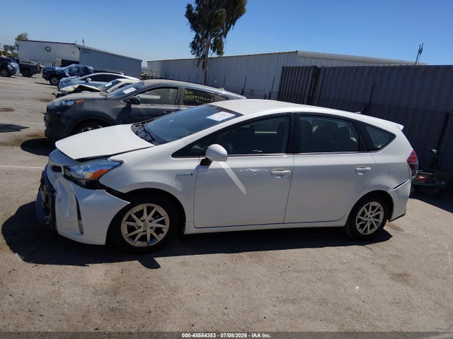 JTDZN3EU9GJ043911 Toyota Prius V Three