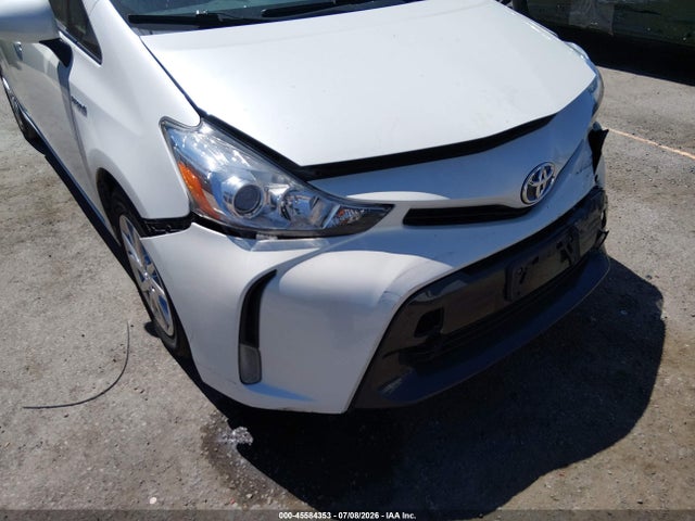JTDZN3EU9GJ043911 Toyota Prius V Three
