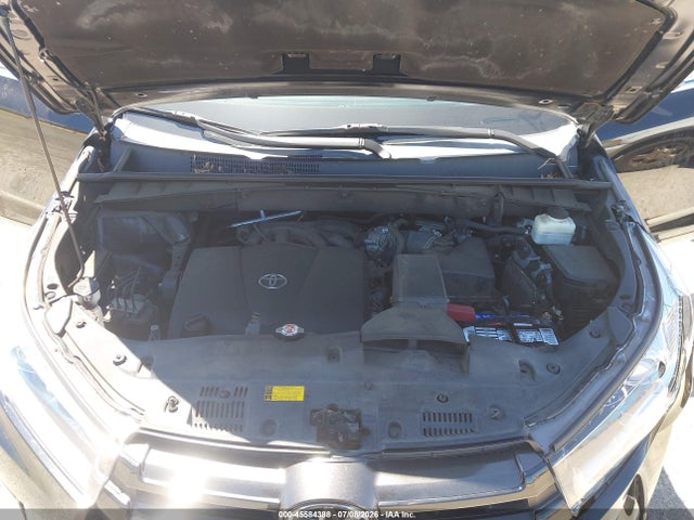5TDJZRFH1JS562516 Toyota Highlander Se