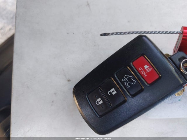 5TDJZRFH1JS562516 Toyota Highlander Se