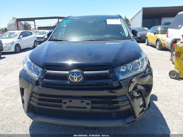 5TDJZRFH1JS562516 Toyota Highlander Se