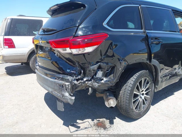 5TDJZRFH1JS562516 Toyota Highlander Se