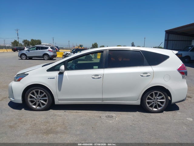 Toyota Prius V Five 2015 JTDZN3EU7FJ037779 Image 14