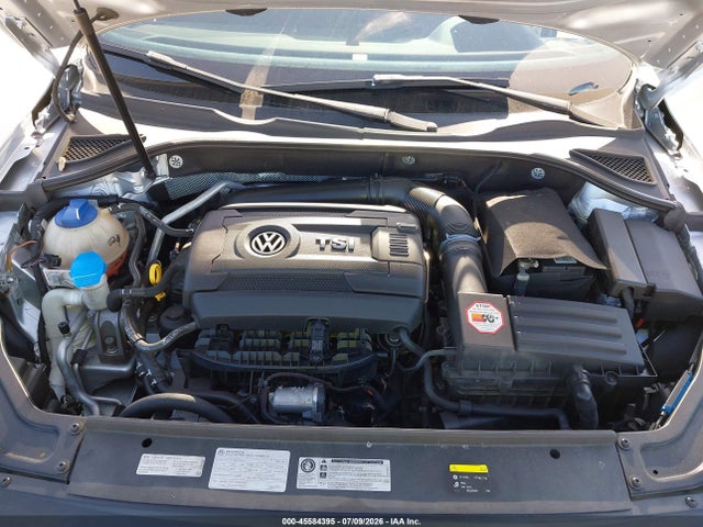 1VWAT7A32GC061689 Volkswagen Passat 1.8t R-line