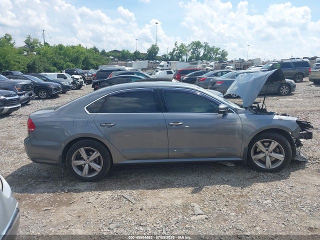 2015 Volkswagen Passat 1.8t Limited Edition მანქანა იყიდება აუქციონზე, vin: 1VWAS7A33FC074551, აუქციონის ნომერი: 45584493