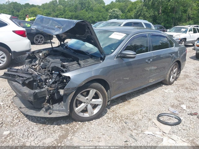 2015 Volkswagen Passat 1.8t Limited Edition მანქანა იყიდება აუქციონზე, vin: 1VWAS7A33FC074551, აუქციონის ნომერი: 45584493