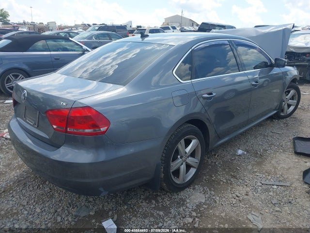 2015 Volkswagen Passat 1.8t Limited Edition მანქანა იყიდება აუქციონზე, vin: 1VWAS7A33FC074551, აუქციონის ნომერი: 45584493