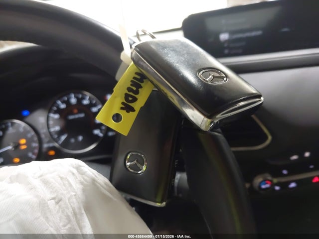 45584499 :رقم المزاد ، 3MVDMBCL8MM318196 vin ، 2021 Mazda Cx-30 Preferred مزاد بيع