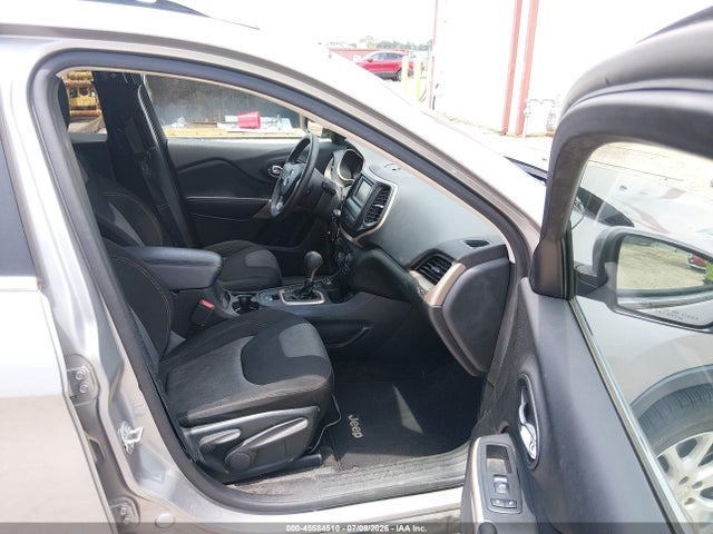 2018 Jeep Cherokee Latitude 4x4 მანქანა იყიდება აუქციონზე, vin: 1C4PJMCB6JD528555, აუქციონის ნომერი: 45584510