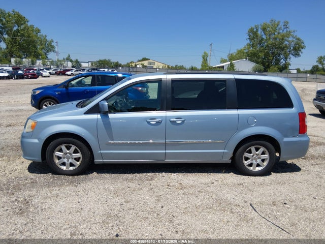 Auction sale of the 2013 Chrysler Town & Country Touring, vin: 2C4RC1BG8DR544689, lot number: 45584513