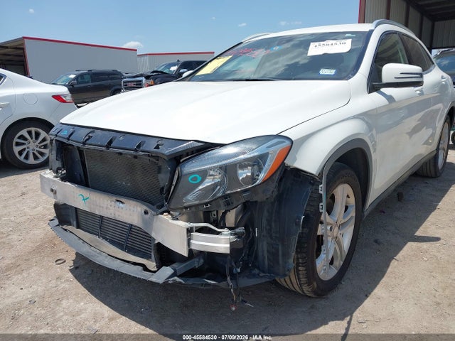 45584530 :رقم المزاد ، WDCTG4EB9GJ204160 vin ، 2016 Mercedes-benz Gla 250 مزاد بيع