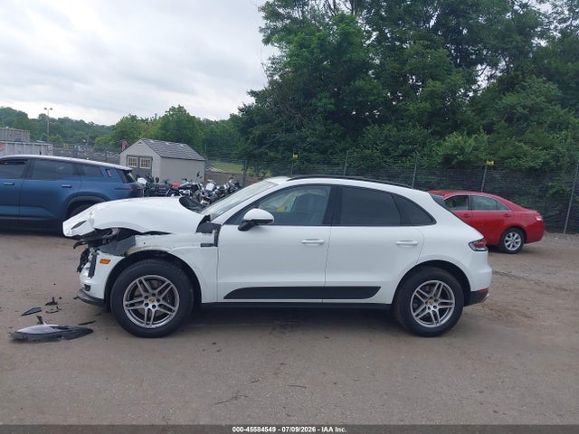 Porsche Macan 2021 WP1AA2A58MLB12572 Image 14