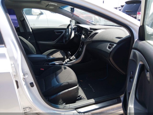 Продаж на аукціоні авто 2016 Hyundai Elantra Value Edition, vin: 5NPDH4AE4GH739848, номер лоту: 45584560