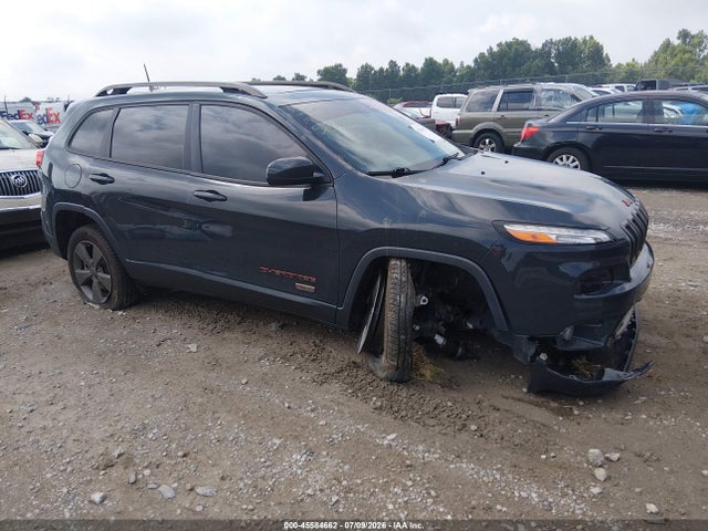 45584662 :رقم المزاد ، 1C4PJMCB0HW563557 vin ، 2017 Jeep Cherokee 75th Anniversary Edition مزاد بيع