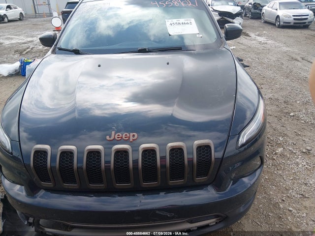 45584662 :رقم المزاد ، 1C4PJMCB0HW563557 vin ، 2017 Jeep Cherokee 75th Anniversary Edition مزاد بيع