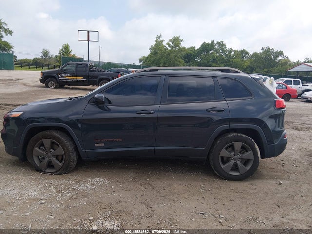 45584662 :رقم المزاد ، 1C4PJMCB0HW563557 vin ، 2017 Jeep Cherokee 75th Anniversary Edition مزاد بيع