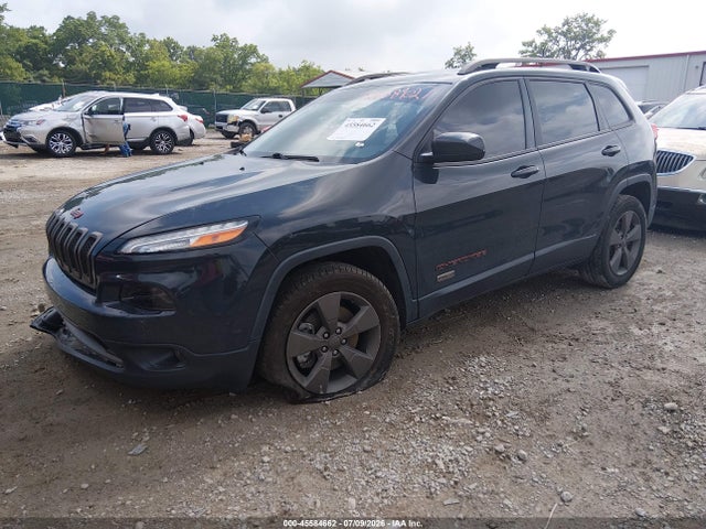 45584662 :رقم المزاد ، 1C4PJMCB0HW563557 vin ، 2017 Jeep Cherokee 75th Anniversary Edition مزاد بيع