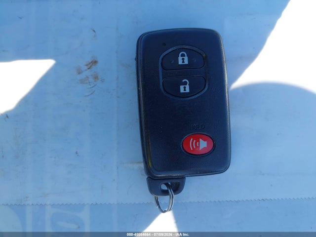 JTDKN3DU2E0372505 Toyota Prius Two