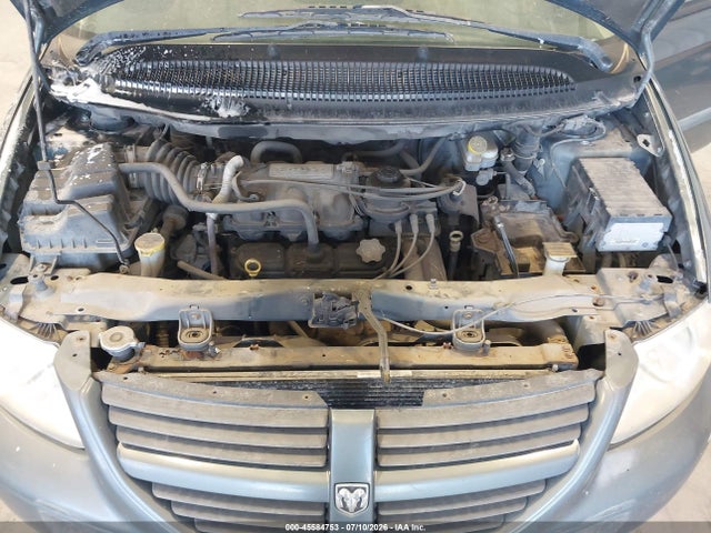 45584753 :رقم المزاد ، 1D4GP24RX5B272374 vin ، 2005 Dodge Caravan Se مزاد بيع