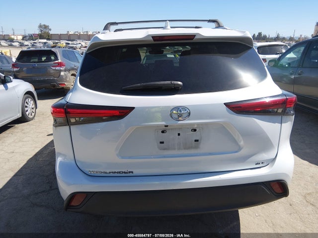 Toyota Highlander Xle 2023 5TDKDRAH8PS520170 Image 16