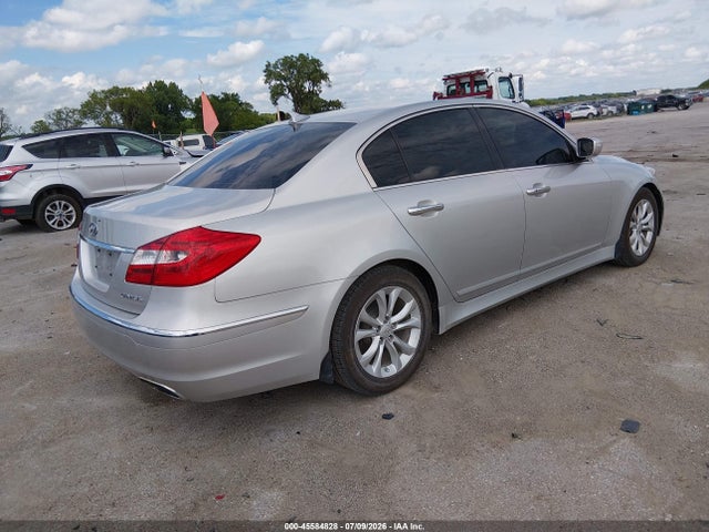 Продаж на аукціоні авто 2013 Hyundai Genesis 3.8, vin: KMHGC4DD0DU210084, номер лоту: 45584828