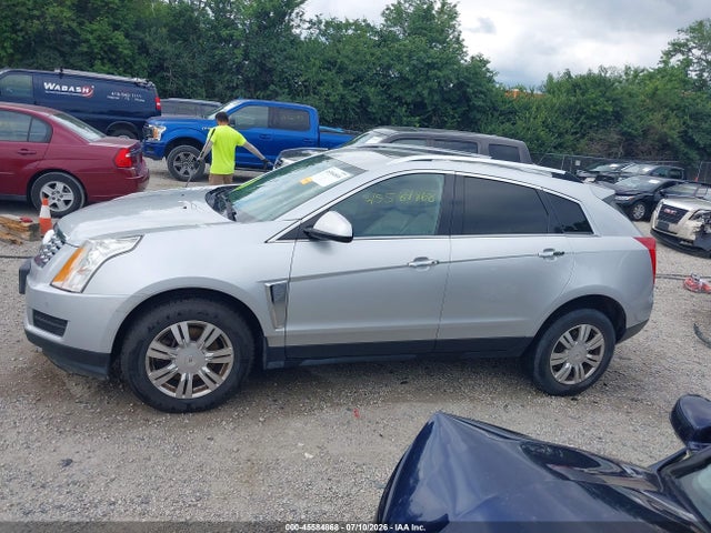 45584868 :رقم المزاد ، 3GYFNBE36FS586127 vin ، 2015 Cadillac Srx Luxury Collection مزاد بيع